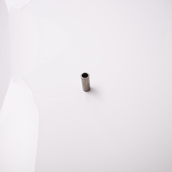 DB4 FRONT DISTANCE PIECE - 021-008-0105