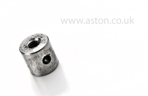 Pivot Clamp, Mixture Control