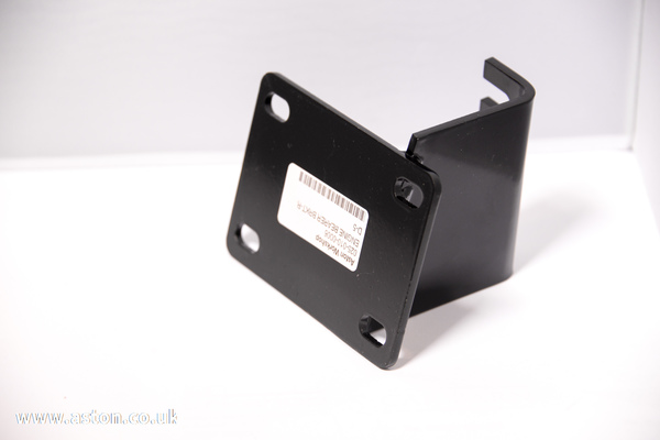 ENGINE BEARER BRKT-R - 025-010-0006