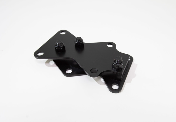 SOLID MOUNTING ASSY  RH  BLACK - 055-050-0600P