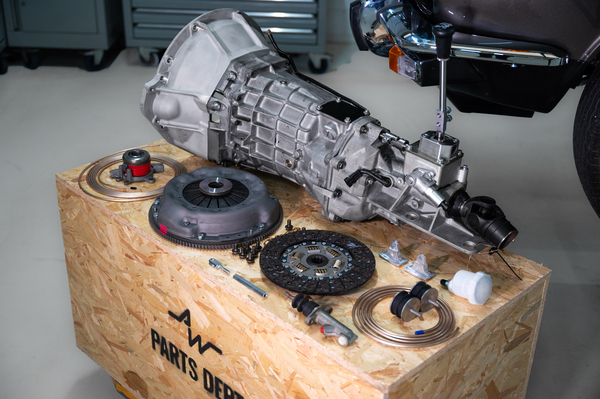 V8 6 SPEED MANUAL GEARBOX CONVERSION - AWV86SPMAN