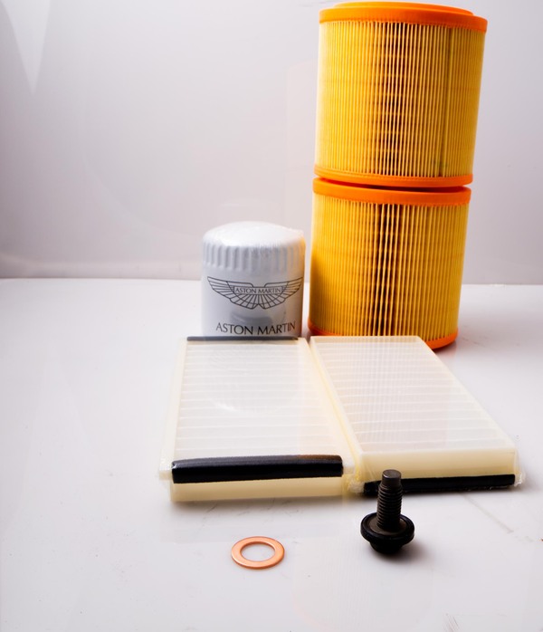 Service Kit - DB9 - 4G43-43-10106