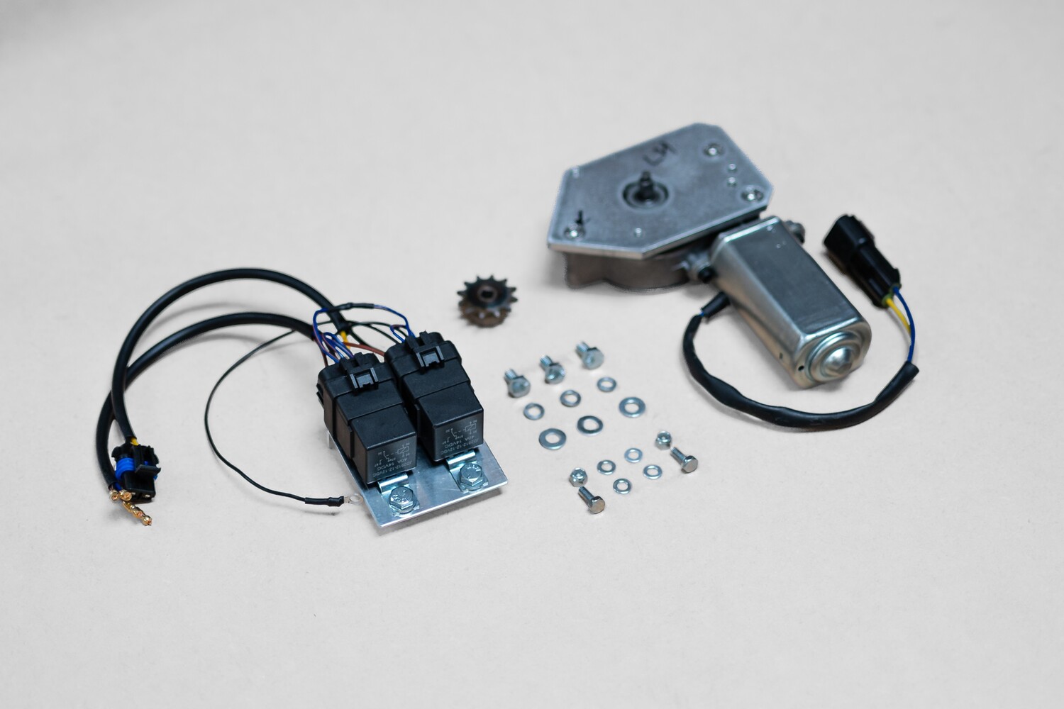 DB5/6 WINDOW LIFT MOTOR KIT RH