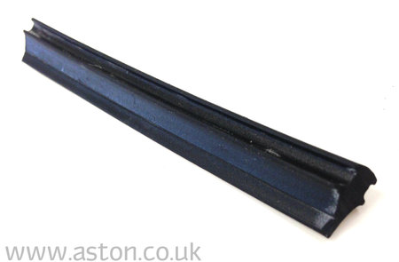 Door window frame seal - LH and RH - 692364