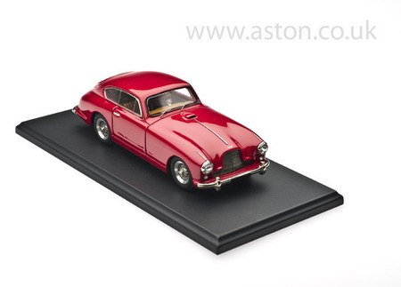 Ready Built 1:43 Scale Models - AWCL1