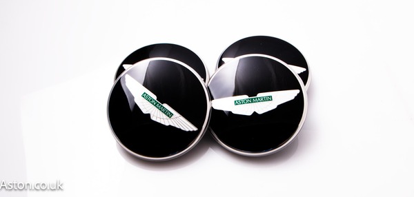 BLACK/GREEN BADGE-WHL CENTRE(4) - HY53-1A096-AA-PK