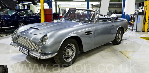 DB6 Volante Car Cover - 700742