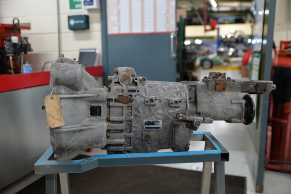 Aston Martin DBS/6 Manual 5 Speed “Dog Leg” ZF S5-24 Gearbox – For sale - PROD73634