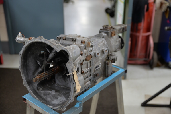 Aston Martin DBS/6 Manual 5 Speed “Dog Leg” ZF S5-24 Gearbox – For sale - PROD73634