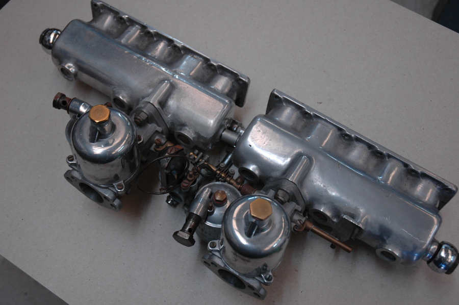 Early DB2 2.6 Carburettor Assembly.