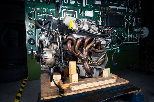 V12 AM11 VANQUISH ENGINE - CD33-6007-AA-REMAN