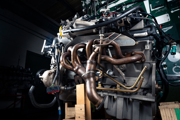 V12 AM11 VANQUISH ENGINE - CD33-6007-AA-REMAN