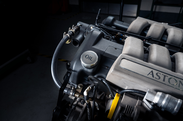 V12 AM11 VANQUISH ENGINE - CD33-6007-AA-REMAN