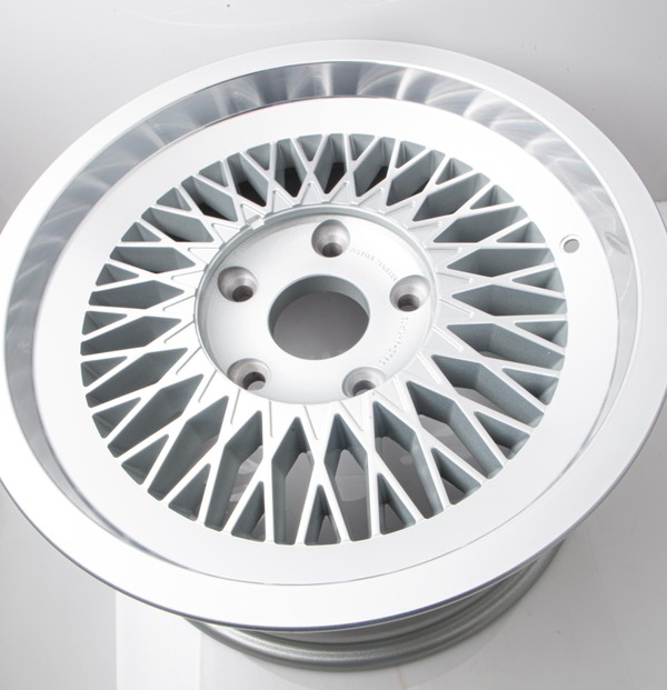 Aston Martin AMV8 Ronal Wheel (1X) - 36-27728